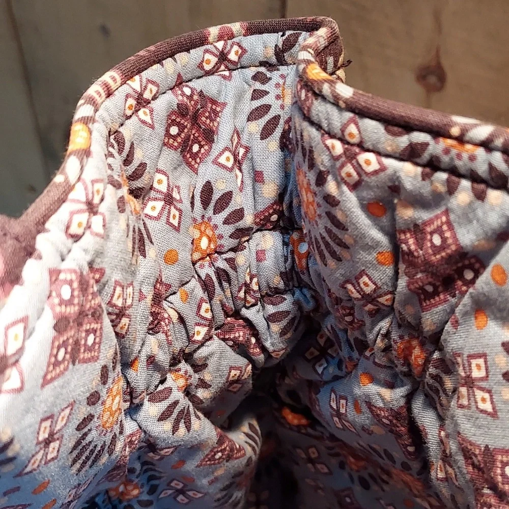 Vera Bradley Purse Canyon - Picture 5 of 7